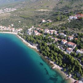Apartments with parking space Krvavica, Makarska - 18911, hotel in Baška Voda