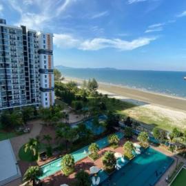 Seaview Condo@Timurbay Studio unit plus one room, khách sạn ở Kampong Tanjong