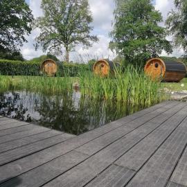 Gemütliches Schlaffass am Schwimmteich mit Heizung, hotel en Burg