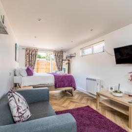 Charming Chalet A Stones Throw From The Beach - Pass the Keys