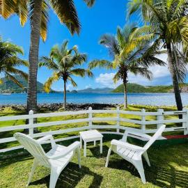Blue Lagoon, cottage les pieds dans l eau, hotel in Terre-de-Haut