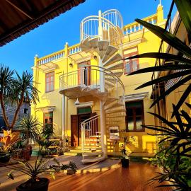 Sittisang Heritage House 1920, hotel a Kanchanaburi