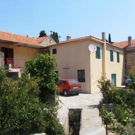 Apartments with parking space Vrisnik, Hvar - 4051
