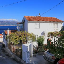 Apartments with parking space Slatine - Ciovo - 2030