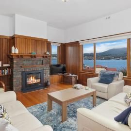Bellerive Bluff Magic - A Tranquil Panoramic Escape, hotel a Bellerive
