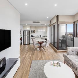 Meriton Suites Church Street, Parramatta, hótel í Sydney