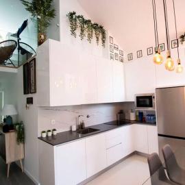 LUXURY PENTHOUSE - River Gallery Art - View&Center, hotel in Vila Nova de Gaia