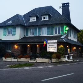 L'auberge des quatre routes, hotel a Albussac