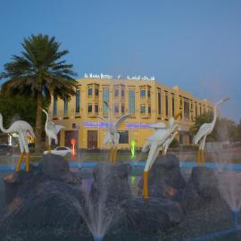 Al Massa Plus Hotel: El Ayn şehrinde bir otel