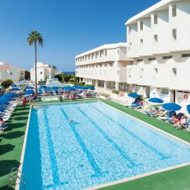 Kissos Hotel, hotel di Paphos City