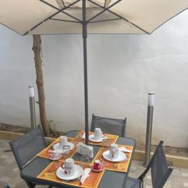 Dimora Nonna Ada, Hotel in Aradeo