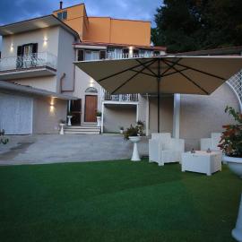 B&B MicAnTo - Parcheggio gratuito - Vicino Pompei, hotel in Casola di Napoli