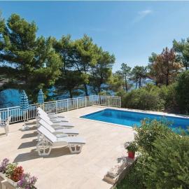 Seaside apartments with a swimming pool Lumbarda, Korcula - 4404, hotel a Lumbarda