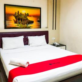 RedDoorz At Hotel Gajah Mada Palu, hotel en Palu