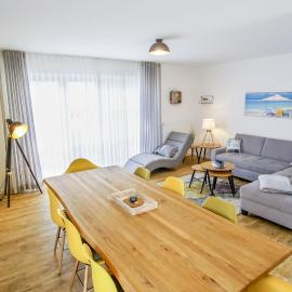 Ferienhaus 16 "Gut Tossens", hotel in Tossens