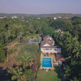 Beachfront mansion with pool