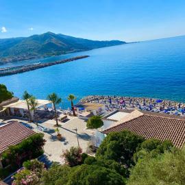 Dolce Vita Village - Sul mare, hotel Montecoricében