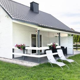 Viesnīca Jantar Domki Comfort oraz Comfort Wellness Zone sauna jacuzzi pilsētā Jantara