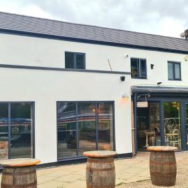 The Waterside Bar Rooms & Restaurant, hotel din Manchester