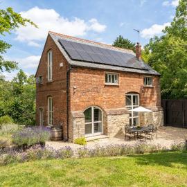 Boddington Mill, Enchanting 3 Bdr Retreat by Oriri