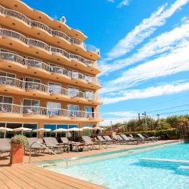 KAKTUS Hotel Volga, hotel i Calella