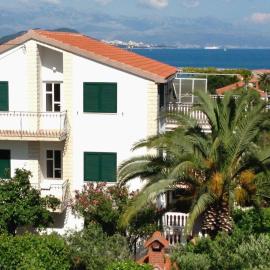 Apartments with parking space Slatine, Ciovo - 6061, hotel v Slatinah