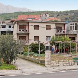 Apartments by the sea Sumpetar, Omis - 5983、Sumpetarのホテル