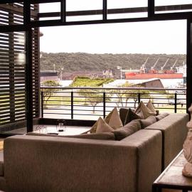 Spacious 6 Sleeper - Bay and Sea View - Walk to the Beach - Point Waterfront KZN, hotel a Durban