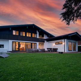 Ferienhaus Seehof mit Sauna & offenem Kamin, hotel v destinaci Schliersee