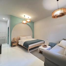 Warm White Hua Hin House, hotel in Hua Hin