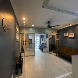 Galleria Equine Park - Studio Facing pool, hotel in Seri Kembangan