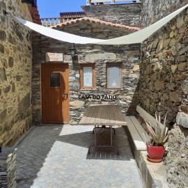Casa do Pátio e Casa da Serra, hotel in Castanheira de Pêra