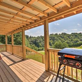 Little River Access! Outdoorsy Getaway in Sparta, hotel en Sparta