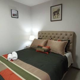 Monoambiente de Lujo en EL PRADO de Cochabamba II, hotel in Cochabamba