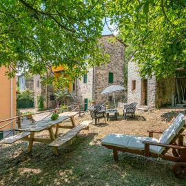 Nice Home In Longoio With House A Mountain View