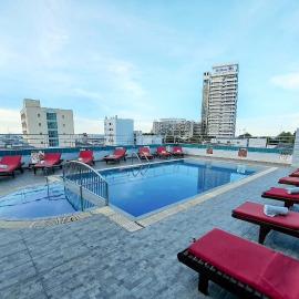 Thipurai City Hotel, hotelli Hua Hinissä