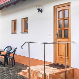 Stunning Apartment In Rankwitz Ot Suckow With Sauna