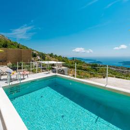 Lovely Home In Dubravica