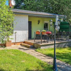 Nice Home In Harzgerode Ot D With Wifi, hotel i Dankerode