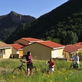 Le Vallon des Sources, hotel u gradu Dinj le Ben