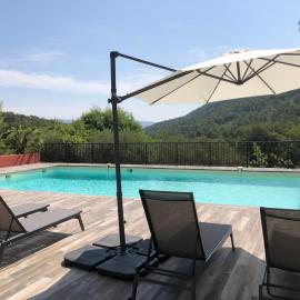 Les Mazets de la Cascade, хотел в Салерн