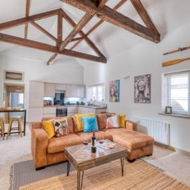 Gorgeous 1-bed city apartment, sleeps 4, hotel in Worcester