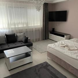 Classic Silver Apartman