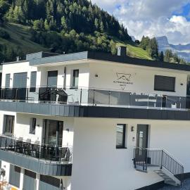 Alpenresidenz M Vermietungs KG, hotel v See