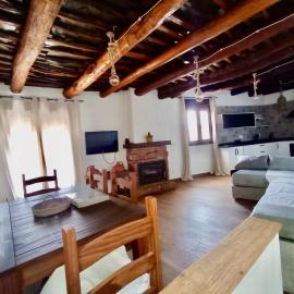 Casa de las Nieves, hotel in Pitres