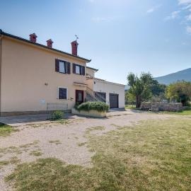 Apartments with parking space Nerezine, Losinj - 12149, hotel in Nerezine