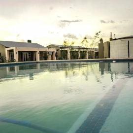 36 Emanzini Garden Units, hotel di Deneysville