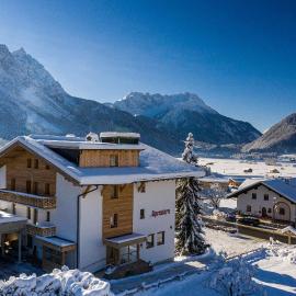 Gästehaus Alpenstern, hótel í Ehrwald