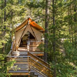 Under Canvas Glacier, Hotel in Coram