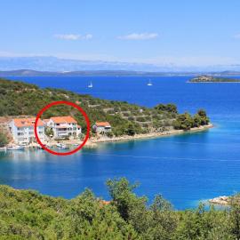 Apartments by the sea Zaglav, Dugi otok - 12424, hotel a Zaglav